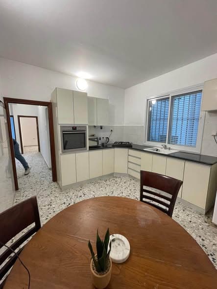 3 room rental in Kerem HaTeimanim