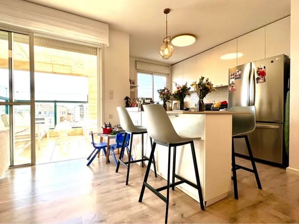 5 room rental in Ramat Aviv