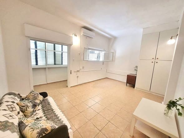 1 room rental in Old North